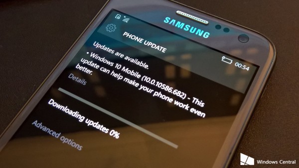 部分WP老机型收到Win10 Mobile更新
