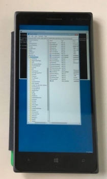 Windows10在智能手机诺基亚Lumia 830上工作.jpg